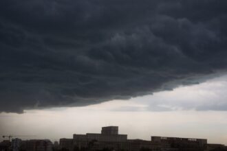nori negri peste romania scadere semnificativa pentru pib in prognozele fmi pentru 2026 si 2027 6acdeb26d33e4