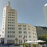 palatul telefoanelor primul zgarie nori din romania scos la vanzare ce pret cere orange 6ad0d47e5d50e