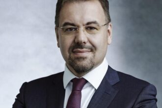 prim viceguvernatorul bnr lanseaza conceptul care arata cum putem ajunge in scenariul terminator leonardo badea si decalajul lui azazel in ai 6ad740fb4356c
