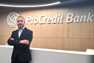procredit bank il numeste pe viorel vasile in functia de management consultant pana la confirmarea de catre bnr pentru pozitia de director general adjunct pentru retail 6ae213f8ce04b