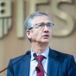 seful bis pablo hernandez de cos avertizeaza ca cresterea datoriei publice ar putea ingreuna misiunea bancilor centrale de a rezolva viitoarele crize financiare 6ac3cf819c766