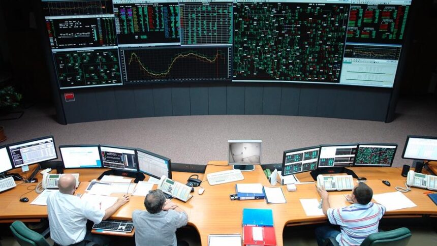 sistemul energetic se apropie de limite sambata seara importul s a apropiat de 3 400 mw si a fost mai mare decat toata productia tarii capacitatea maxima de import este de 4 000 mw 6ac253db1d235