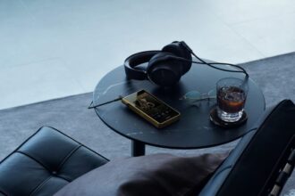 sony extinde gama premium walkman cu doua noi playere audio digitale din seria signature 6ad384b2f2ad7