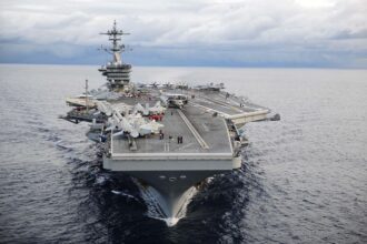 sua trimite inca un gigant in orientul mijlociu portavionul uss roosevelt a plecat din san diego 6abf4dacb4282