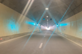video autostrada a1 sibiu pitesti exista semnal la telefon in primul tunel veritabil de autostrada din romania testul facut de un oficial de la transporturi 6ac51303328c2