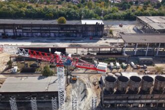 video umbrarescu transforma fostul laminor de la otelu rosu in fabrica pentru autostrazi umb steel va produce cabluri de inalta rezistenta pentru poduri 6ac8cf3bbb718